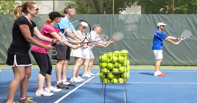 Adult Group Tennis Lesson